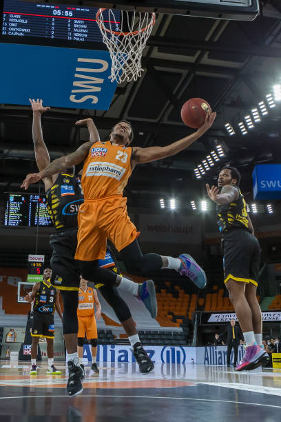 东契奇依旧 东契奇依旧