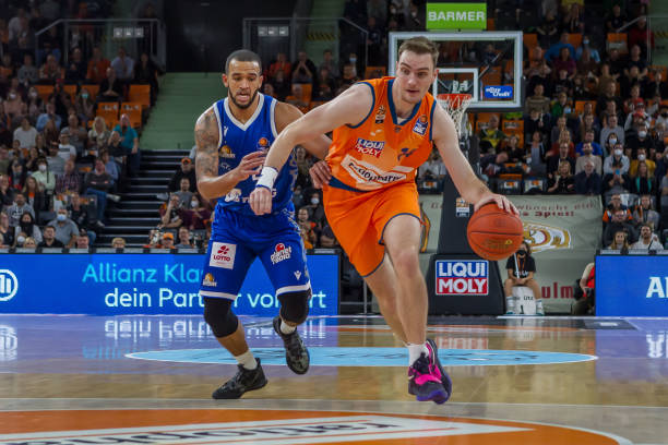 试通过加强 试通过加强