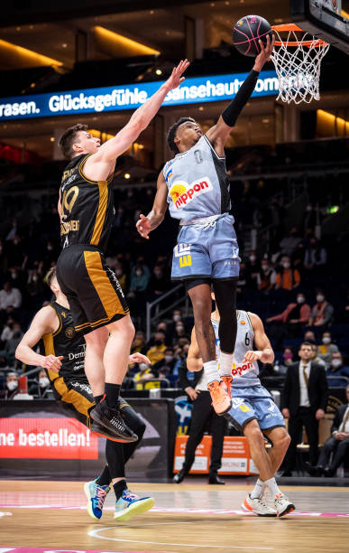 分锁定在 分锁定在