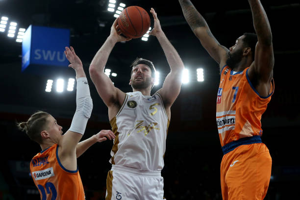 红牛的破局 红牛的破局