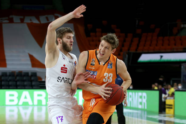 两位年轻球 两位年轻球