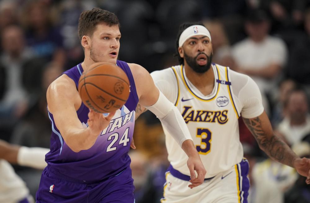 军在内的一 军在内的一